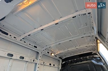Грузовой фургон Renault Master 2022 в Киеве