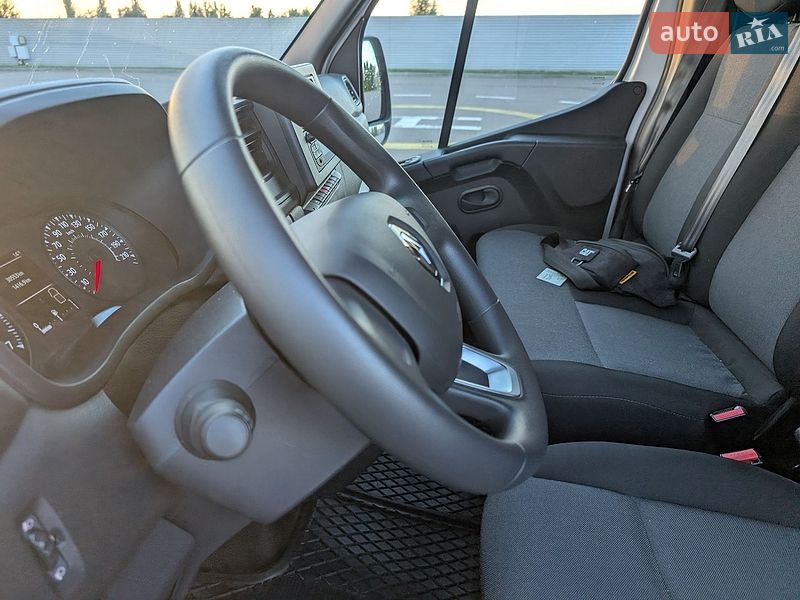 Грузовой фургон Renault Master 2022 в Киеве
