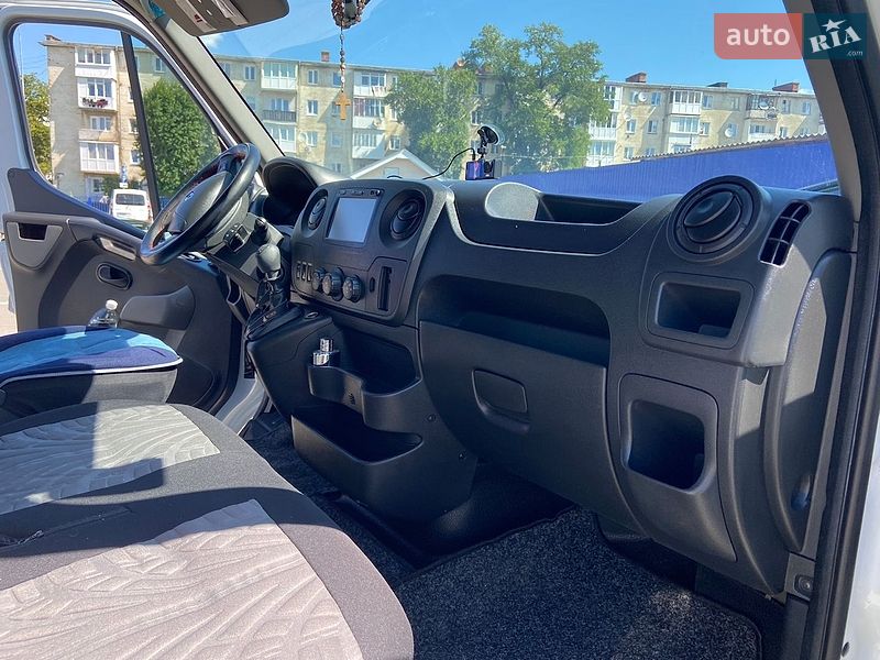 Вантажопасажирський фургон Renault Master 2018 в Калуші фото 9 Вантажопасажирський фургон Renault Master 2018 в Калуші