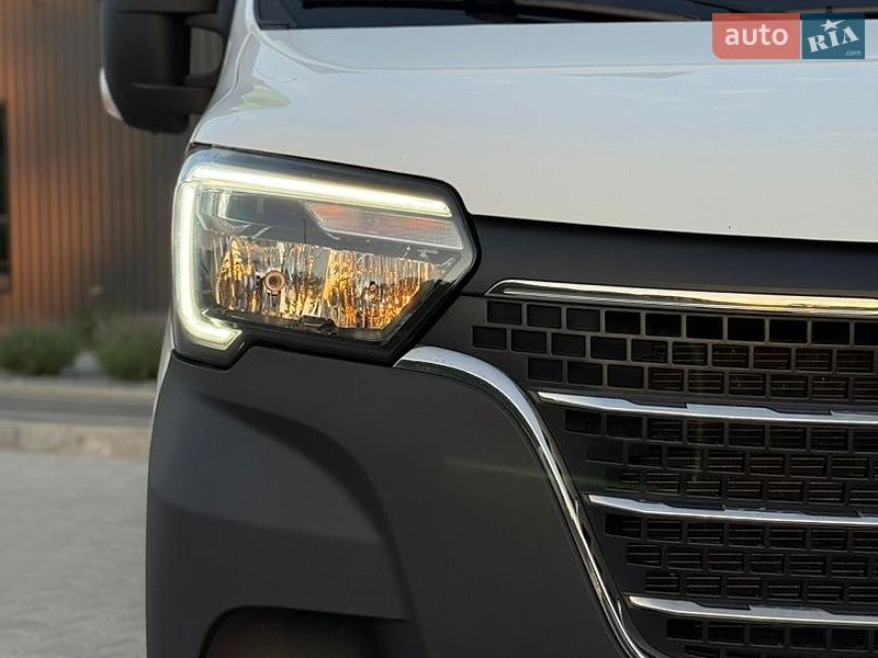 Вантажний фургон Renault Master 2020 в Дубні