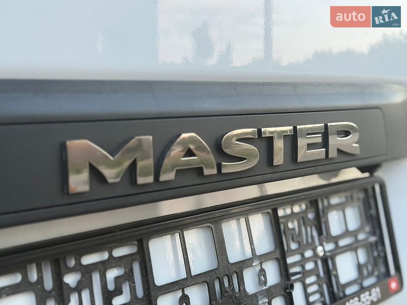 Вантажний фургон Renault Master 2020 в Дубні