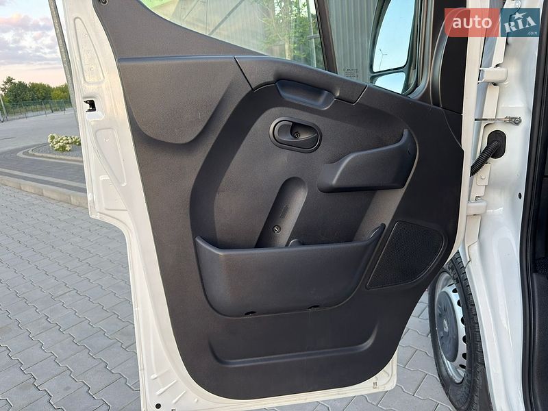 Вантажний фургон Renault Master 2020 в Дубні