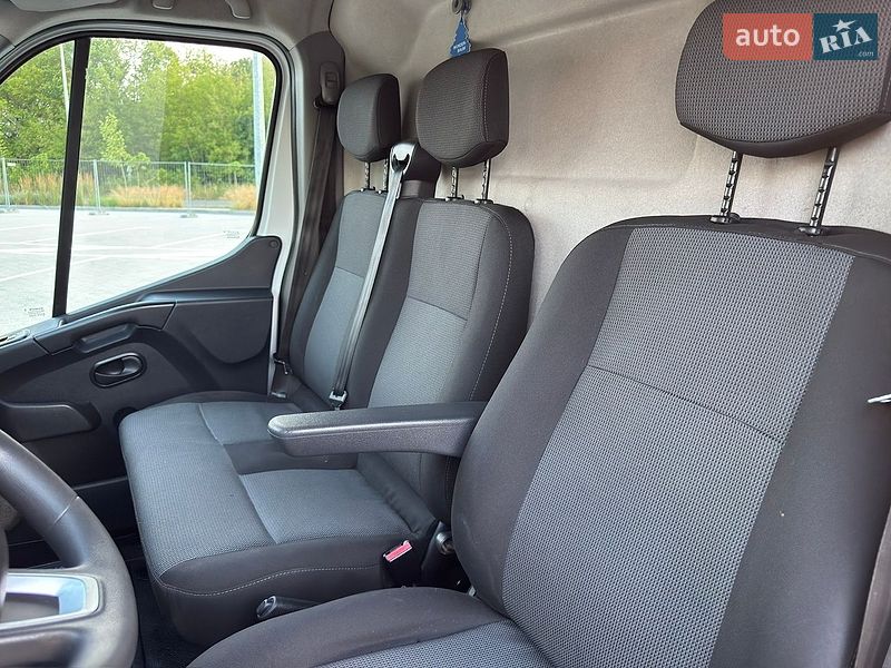 Вантажний фургон Renault Master 2020 в Дубні