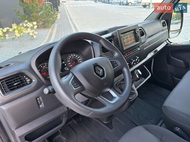 Вантажний фургон Renault Master 2020 в Дубні