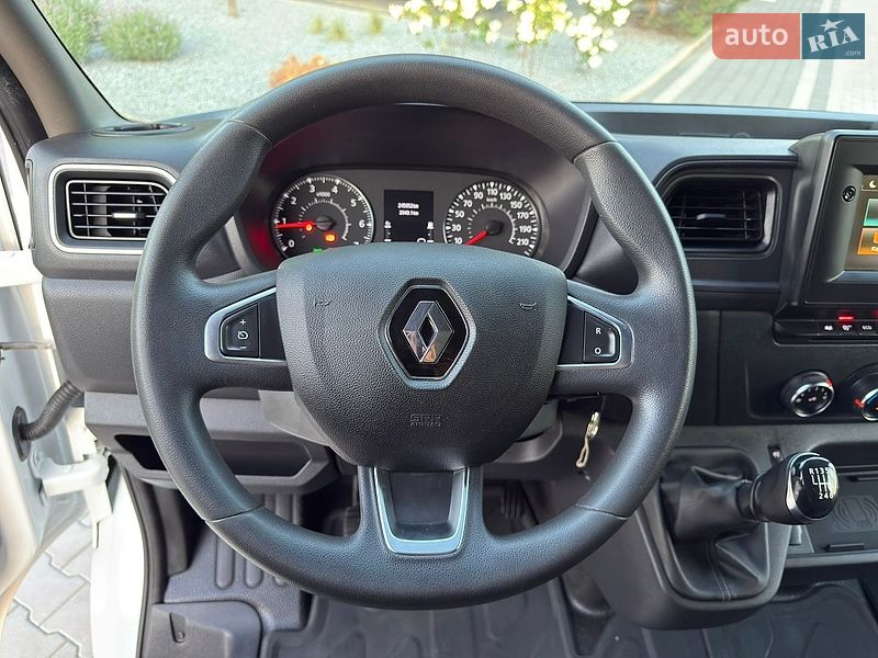 Вантажний фургон Renault Master 2020 в Дубні