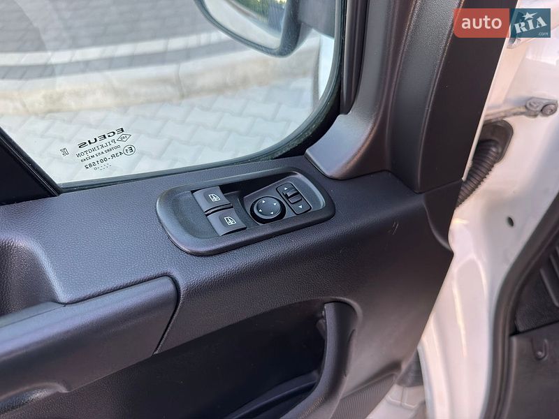 Вантажний фургон Renault Master 2020 в Дубні