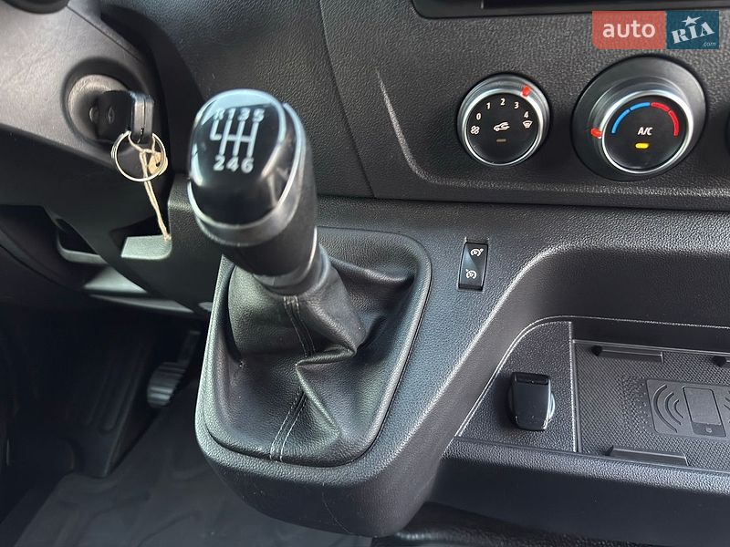 Вантажний фургон Renault Master 2020 в Дубні