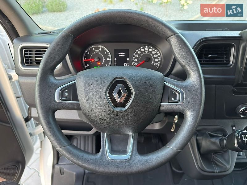 Вантажний фургон Renault Master 2020 в Дубні