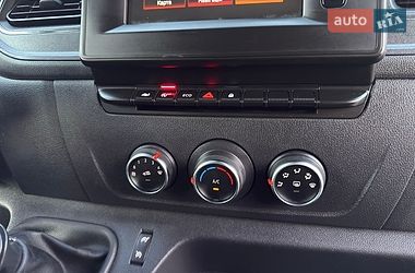 Вантажний фургон Renault Master 2020 в Дубні