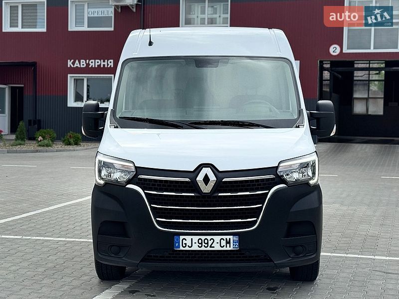 Грузовой фургон Renault Master 2023 в Дубно
