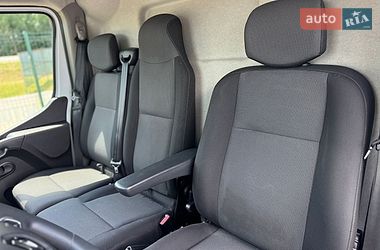 Грузовой фургон Renault Master 2022 в Умани