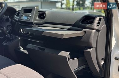 Грузовой фургон Renault Master 2022 в Умани