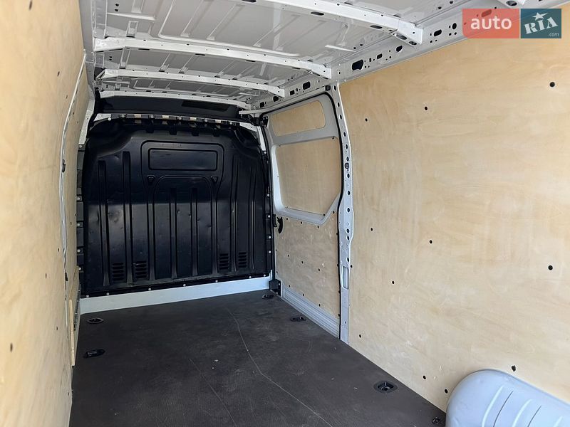 Грузовой фургон Renault Master 2022 в Умани