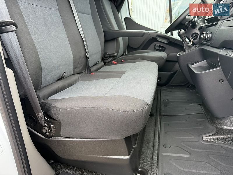 Вантажний фургон Renault Master 2023 в Ковелі фото 67 Вантажний фургон Renault Master 2023 в Ковелі
