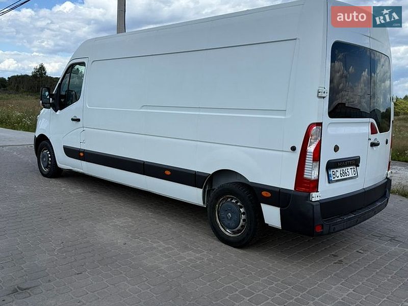 Вантажний фургон Renault Master 2016 в Львові