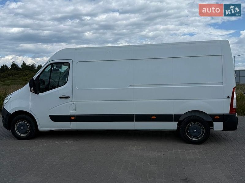 Вантажний фургон Renault Master 2016 в Львові