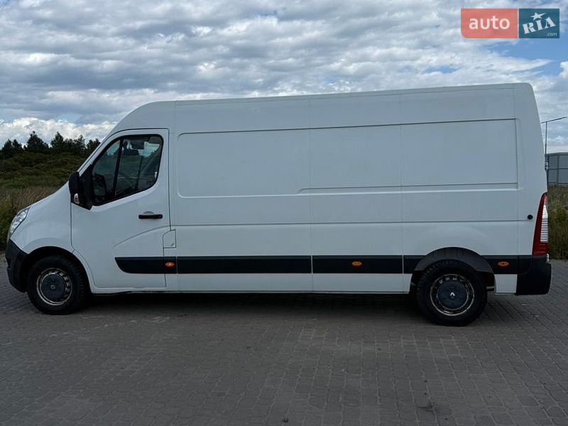 Вантажний фургон Renault Master 2016 в Львові