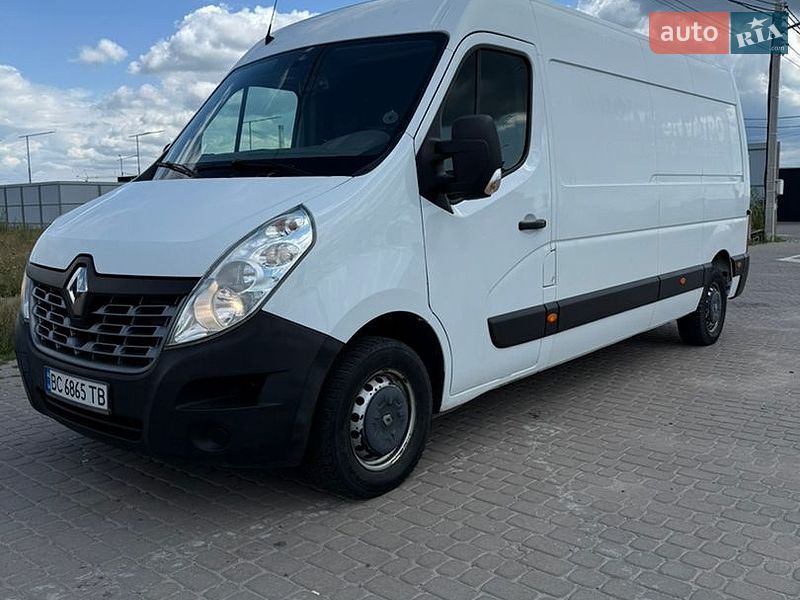 Вантажний фургон Renault Master 2016 в Львові
