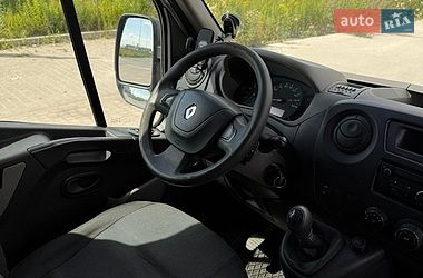 Вантажний фургон Renault Master 2016 в Львові
