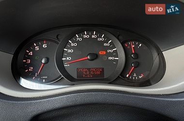 Вантажний фургон Renault Master 2016 в Львові