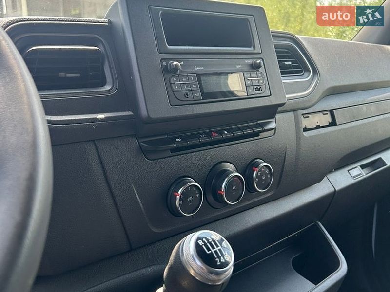 Тентованый Renault Master 2021 в Хусте