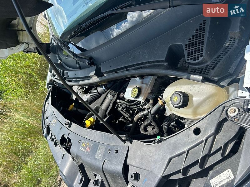 Тентованый Renault Master 2021 в Хусте