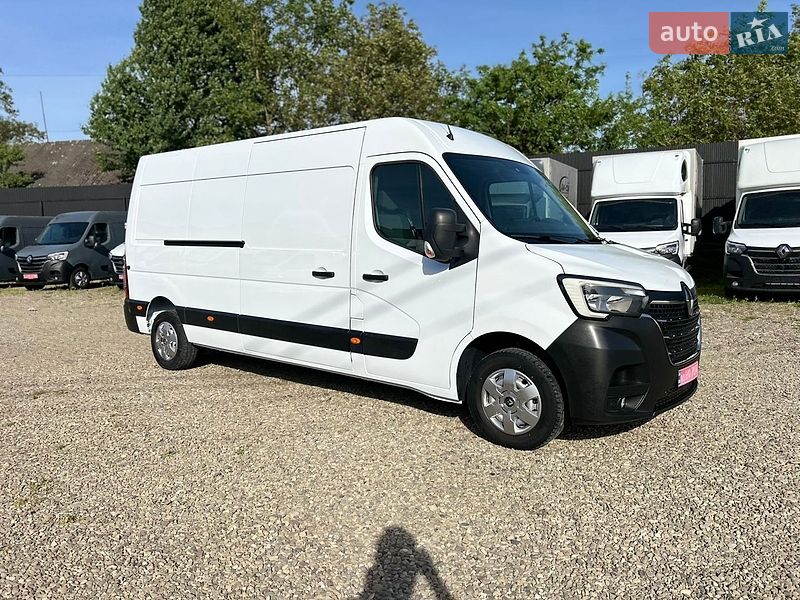 Вантажний фургон Renault Master 2022 в Хусті