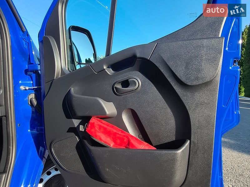 Вантажний фургон Renault Master 2021 в Дубні