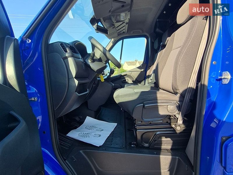 Вантажний фургон Renault Master 2021 в Дубні