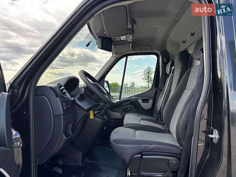 Вантажний фургон Renault Master 2016 в Львові фото 4 Вантажний фургон Renault Master 2016 в Львові