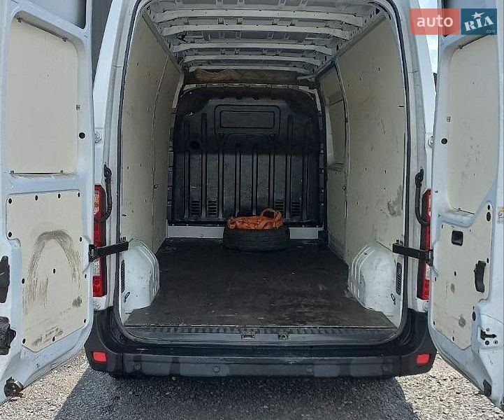 Інші вантажівки Renault Master 2018 в Володимирі
