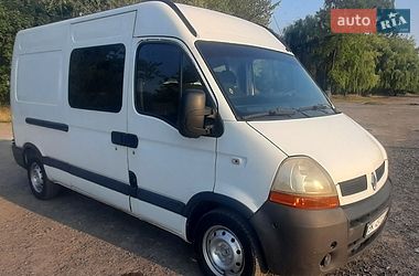 Вантажний фургон Renault Master 2004 в Рівному