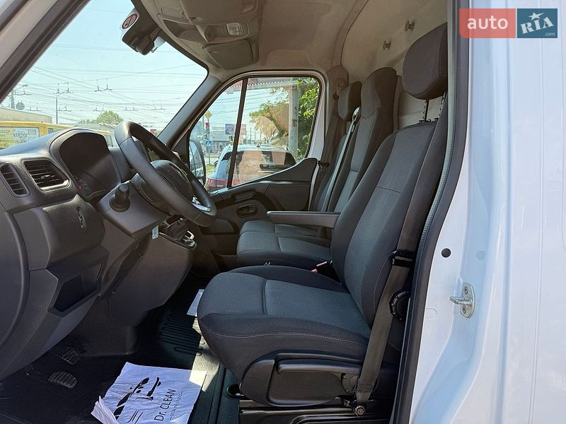 Вантажний фургон Renault Master 2022 в Одесі