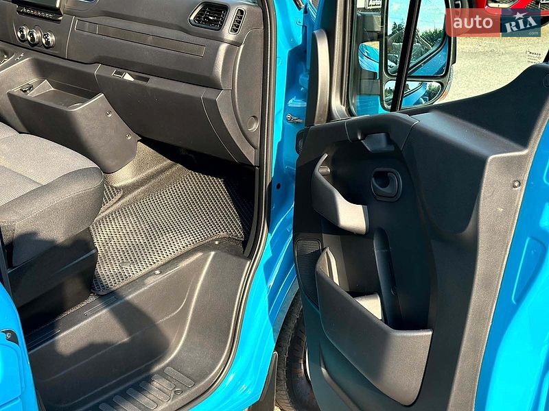 Вантажний фургон Renault Master 2021 в Вінниці