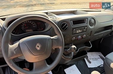 Вантажний фургон Renault Master 2015 в Тернополі