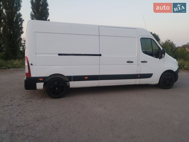 Вантажний фургон Renault Master 2018 в Дубні