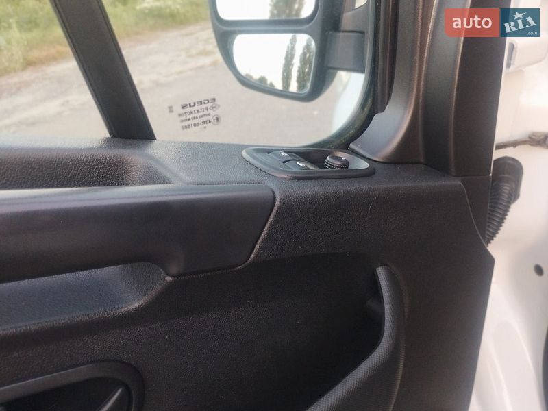 Вантажний фургон Renault Master 2018 в Дубні