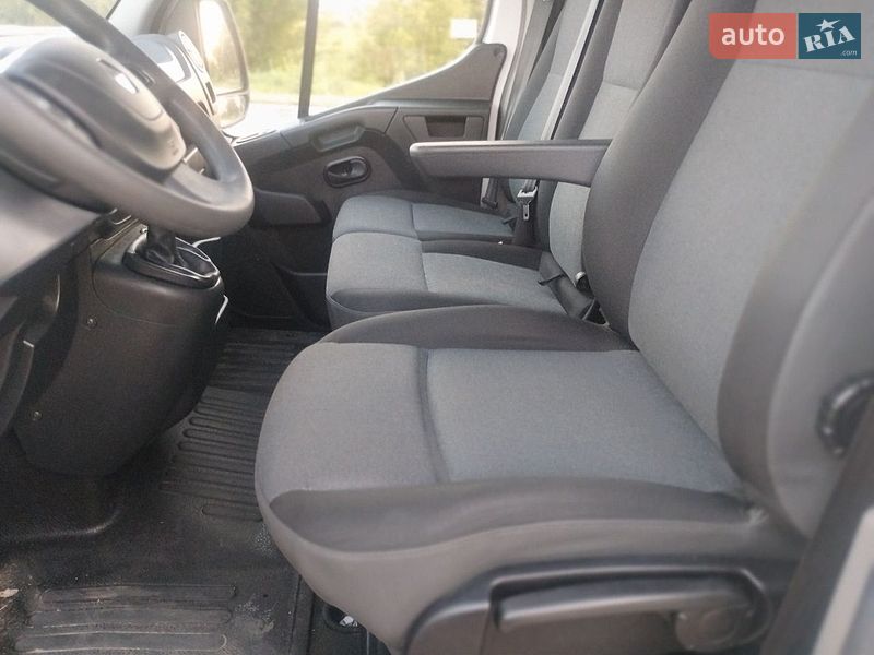 Вантажний фургон Renault Master 2018 в Дубні