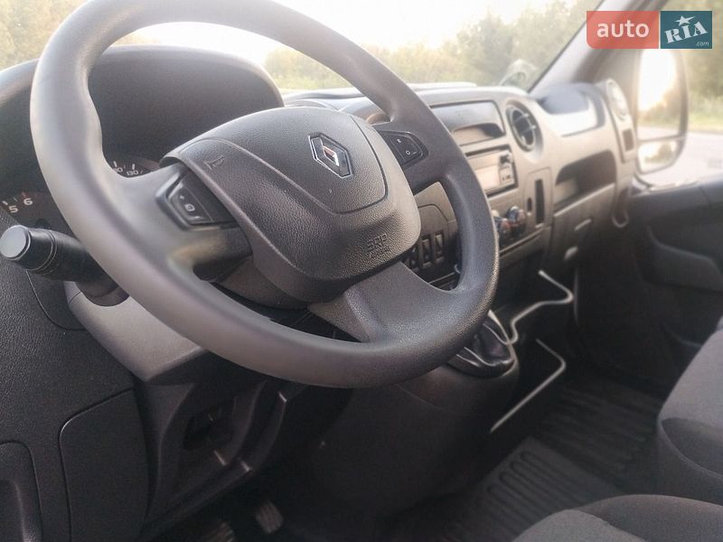 Вантажний фургон Renault Master 2018 в Дубні