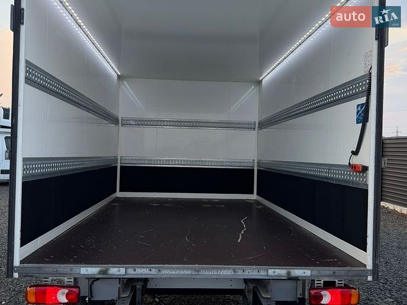 Вантажний фургон Renault Master 2022 в Ковелі