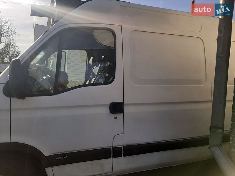 Вантажний фургон Renault Master 2006 в Білій Церкві