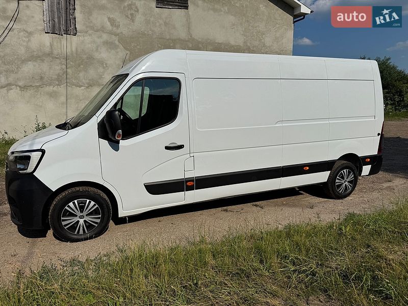 Вантажний фургон Renault Master 2020 в Калуші