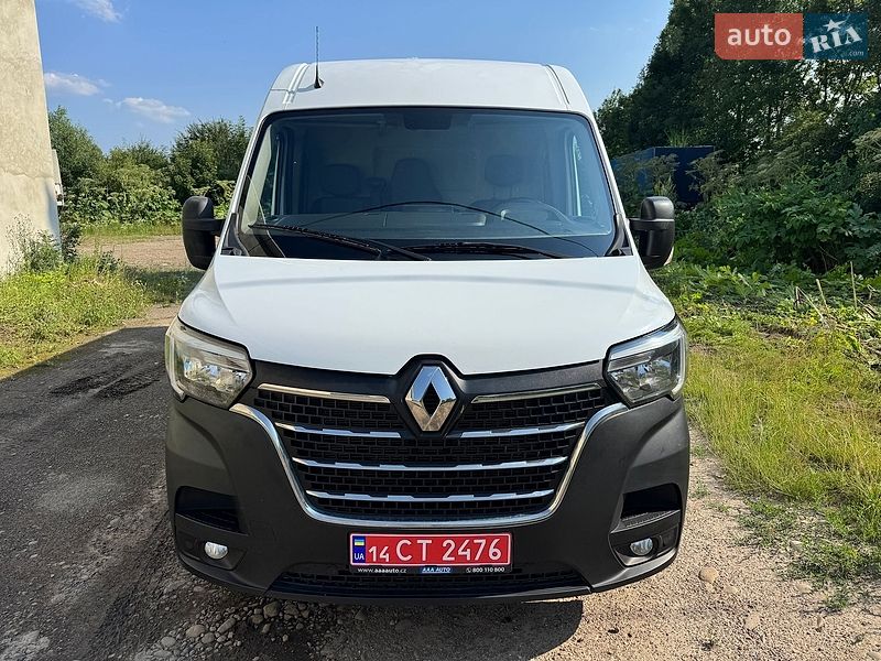 Вантажний фургон Renault Master 2020 в Калуші