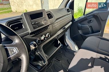 Вантажний фургон Renault Master 2020 в Калуші