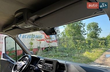Вантажний фургон Renault Master 2020 в Калуші