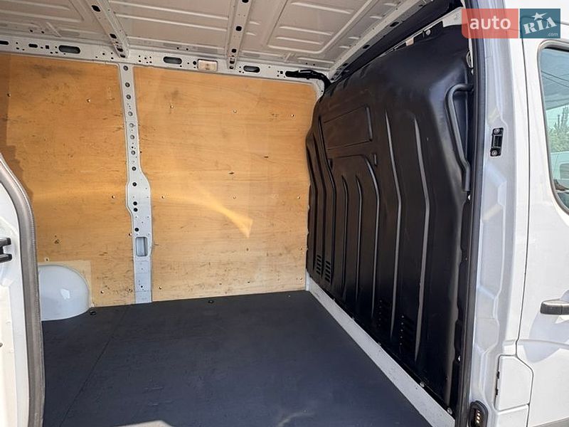 Грузовой фургон Renault Master 2021 в Киеве фото 32 Грузовой фургон Renault Master 2021 в Киеве