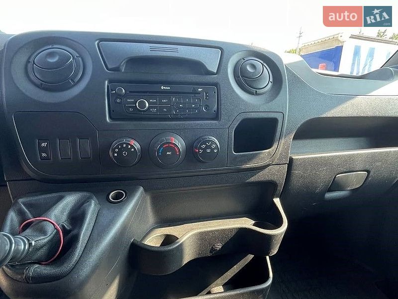 Вантажний фургон Renault Master 2014 в Львові