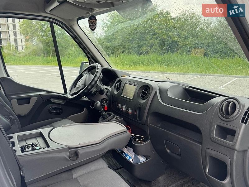 Вантажний фургон Renault Master 2018 в Хмельницькому