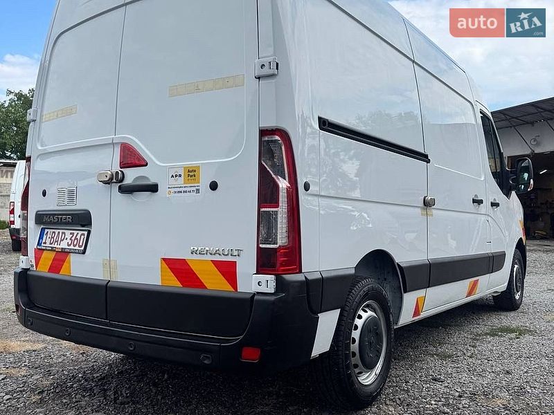 Вантажний фургон Renault Master 2021 в Рівному