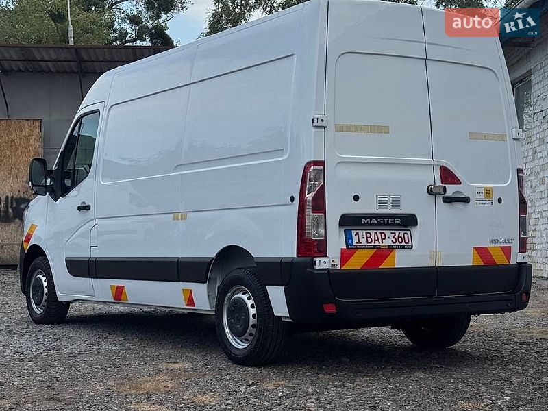 Вантажний фургон Renault Master 2021 в Рівному